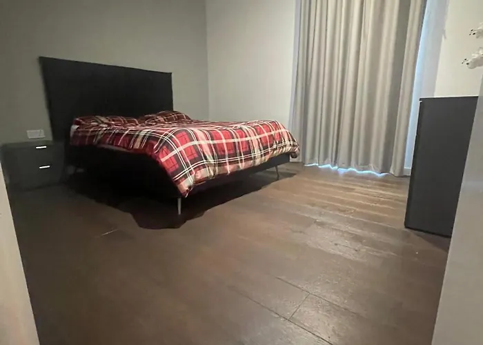 Roberts 2 Bed Apartment